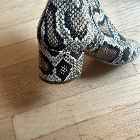 Women’s Snake Print Boots - Picture 3 of 6